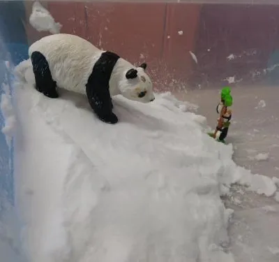 * Bac sensoriel: la neige artificielle (à fabriquer)