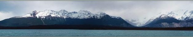 Naviguant vers notre prochaine étape, l'Estancia Cristina, je m'intéresse désormais aux montagnes - Lago Argentino - Patagonie - Argentine