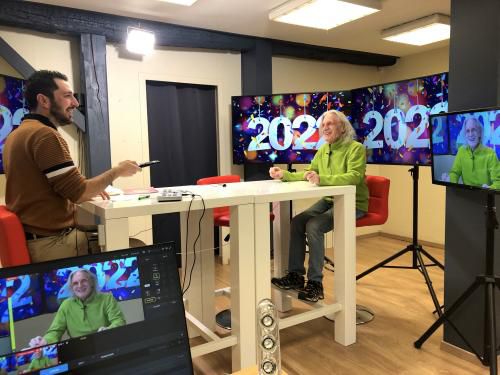 Télévision et fèves Poiré Guallino 