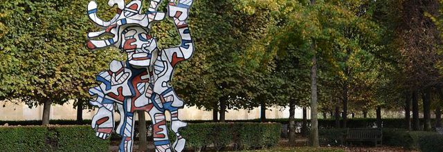 Jardin des Tuileries : "Le Bel costumé" de Jean Dubuffet