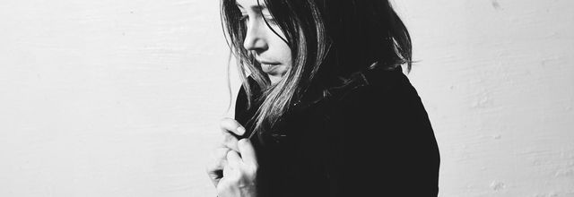 Marie Espinosa raconte son chagrin avec le clip de La Pleureuse