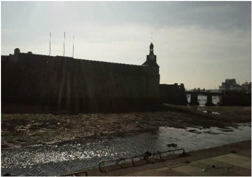 Concarneau / Jeu de lumière sur la ville close