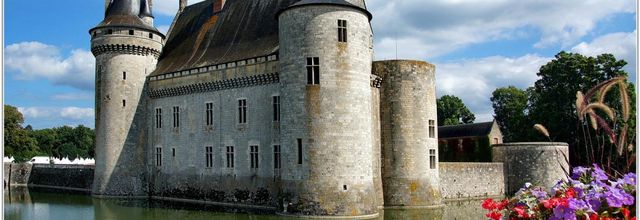 45 . Loiret - Sully sur Loire (1) - Château de Sully sur Loire