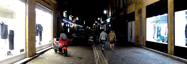Metz / Quelques photos de nuit après la pluie...