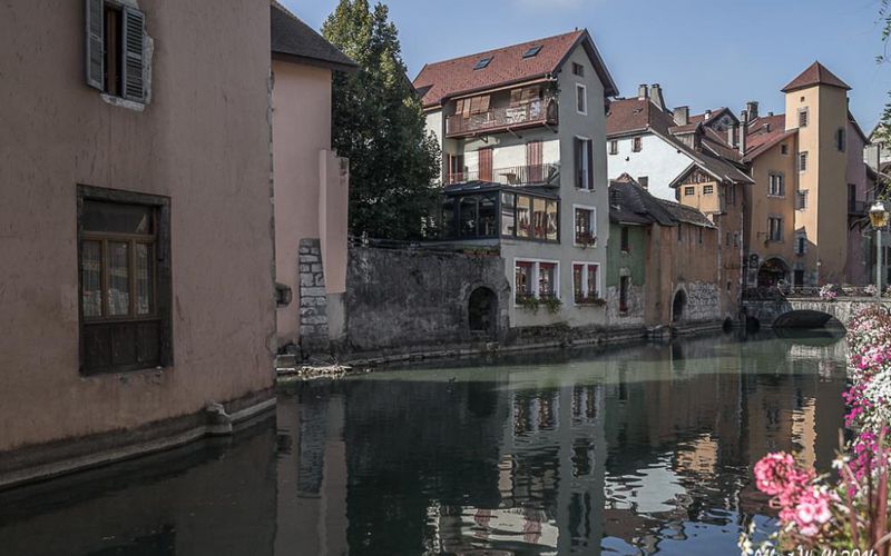 Annecy, c'est de l'eau, c'est des fleurs... - 1 -