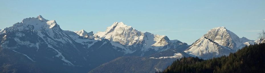Un alpage sous la neige 