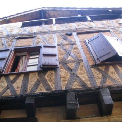FIGEAC, 1000 ANS D'HISTOIRE (Lot - 46)