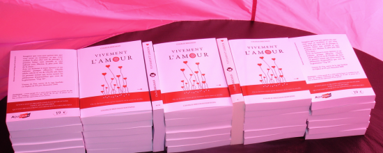 Publie-t-on de la même façon en numérique et au format papier ?