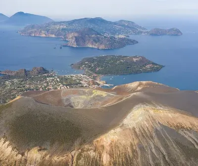 Iles Eoliennes, Etna (Sicile, Italie)