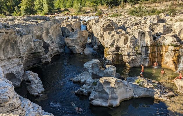 les cascades du Sautadet , dans le Gard