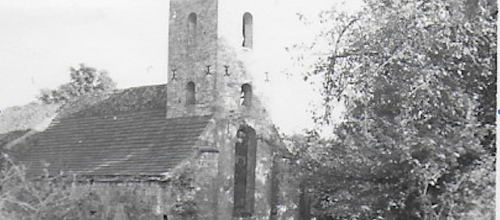 Photo ancienne: sortie de messe