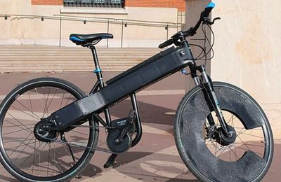 Sun-E, un vélo électrique solaire Français...
