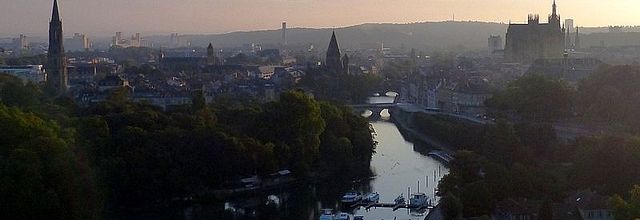 Metz / Montgolfiades 2015 / Vol au dessus de Metz dans la brume...