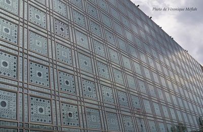 L'Institut du Monde Arabe : 240 Moucharabiehs pour la façade sud