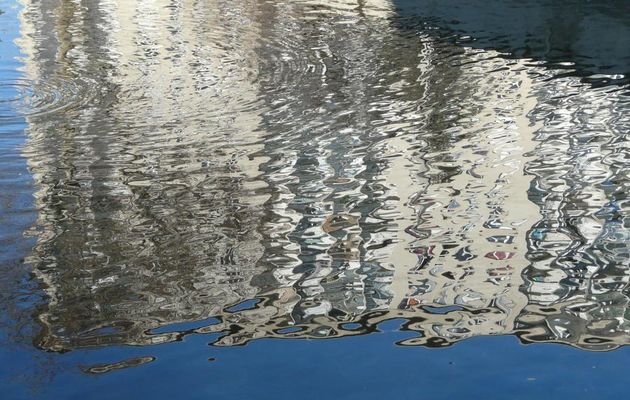 REFLETS
