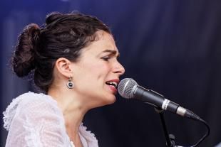 Yael Naim