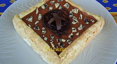 Gâteau biscuit cuillère fait maison, mousses au génépi et chocolat noir