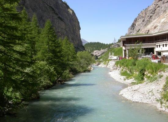 18/07/2012 Ancienne carrière du barrage de Tignes Savoie 73 France