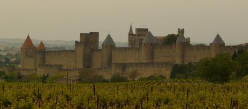 Albert Fagioli de retour dans l'Aude, nous livre les secrets du monde souterrain de la Cité de Carcassonne. (Albert  Fagioli)(du 19 juillet au 03 août 2014)