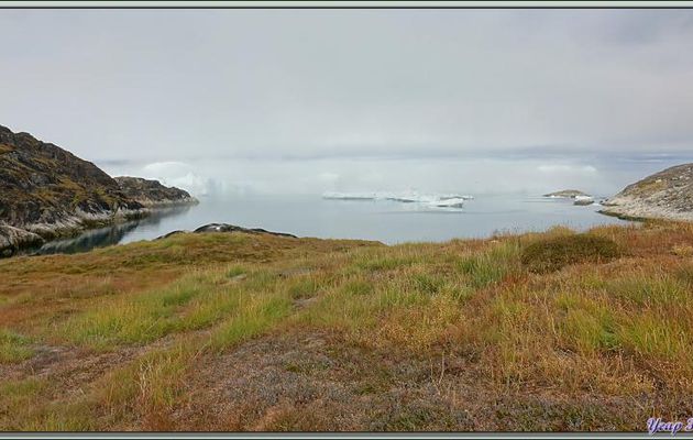 Petit à petit la brume se dissipe au fur et à mesure de notre progression au-dessus de la Baie de Sermermiut - Baie de Disko - Groenland