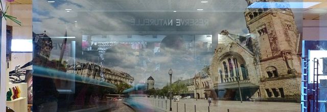 Metz / La vitrine éphémère au Centre Saint-Jacques...