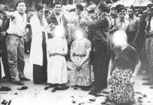 La terrible humiliation des femmes tondues