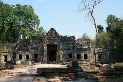 Les Déesses du Temple de Preah Khan (l’Épée Sacrée) - Angkor - Cambodge (Scan de photos papier)