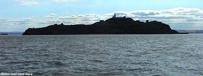 Une île douloureuse ... 