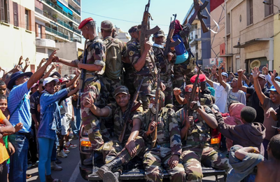  Macron Rajoelina, même combat! France-Madagascar solidarité!
