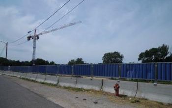 PAVILLONAIRE : L'AXE EYGLUN-PONT-DE-L'ARC DANS LES CARTONS