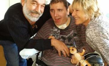 TOUJOURS PAS DE SOINS POUR ROBIN