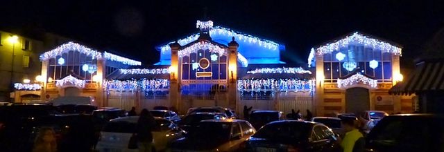 En passant par... le marché illuminé de La Rochelle