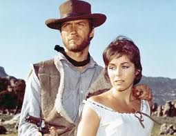 Eastwood, accessoiriste et costumier.