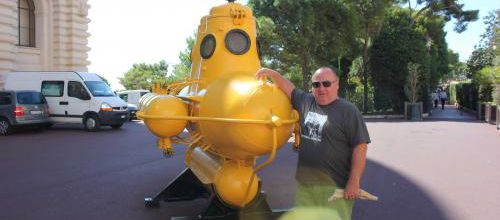 Yellow submarine
