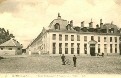 Rambouillet : Anciennes écuries du Comte de Toulouse (Caserne des Gardes)