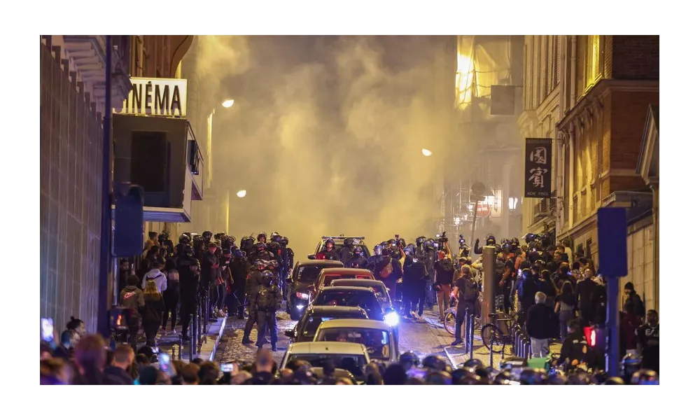 LE CHAOS à BRUXELLES - Et à PARIS ?