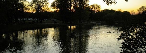 Coucher de soleil sur le lac Daumesnil