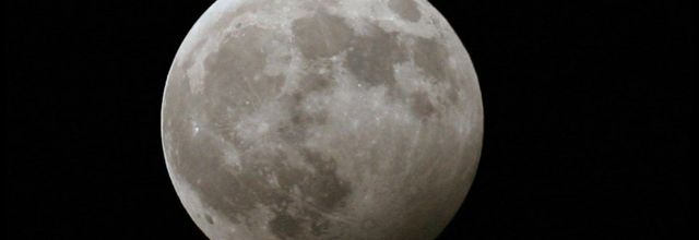 2006: Eclipse de Lune par la pénombre