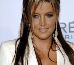 rip LISA MARIE PRESLEY - FILLE UNIQUE DU KING .