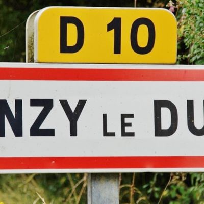 Anzy le Duc ( 71 ) France