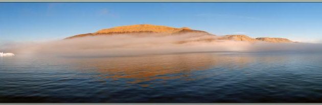 23 août 2016 : Les pieds dans la brume et la tête au soleil, l'île inhabitée Devon, 74° 31' 31" Nord, 82° 25' 25" Ouest  - Baie de Baffin - Nunavut - Canada