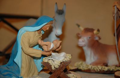 L'IDENTITÉ NATIONALE MENACÉE : UNE CRÈCHE DE NOËL PROFANÉE ...