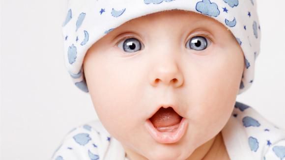 Bébé et l'image de soi.