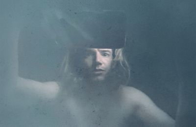 Hugo Jardin dévoile la session live Eaux Troubles