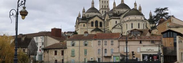 PÉRIGUEUX (Dordogne) (2/2)
