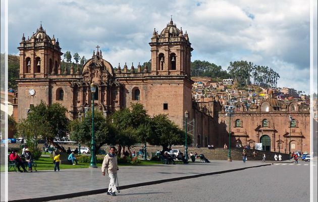 Vue panoramique sur la Plaza de Armas - Cuzco - Pérou