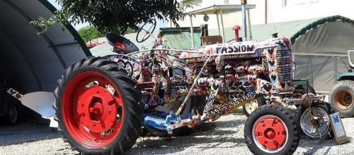 ... un tracteur qui ne se prend pas au sérieux...