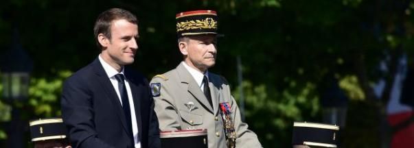 Allez ! Ne boudez pas, faites-vous la bise.