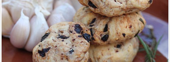 Cookies aux olives noires & romarin