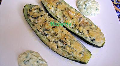 Courgette farcie à la brousse, herbes fraîches, sauce crémeuse